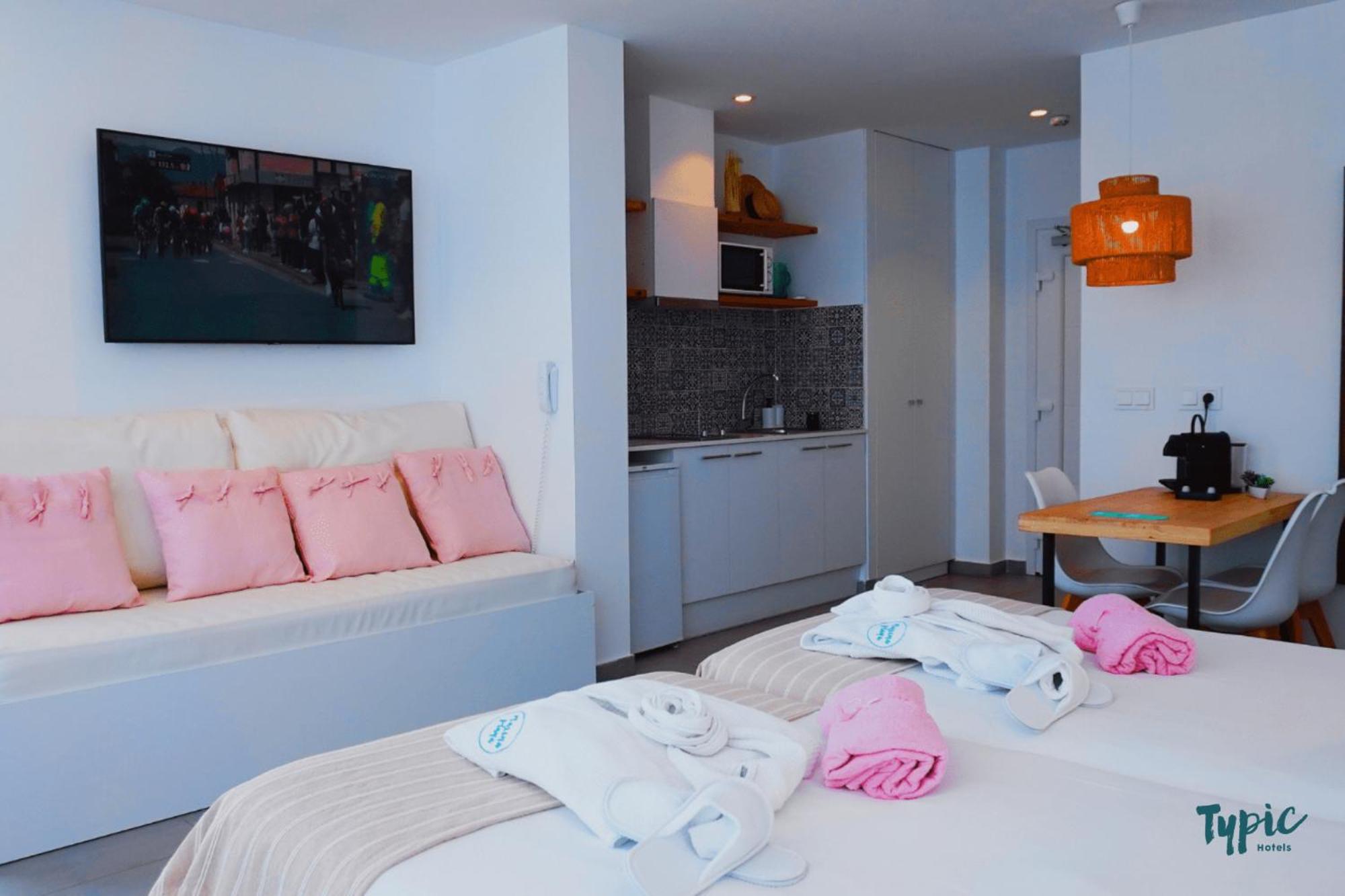 Typic Marina Playa - Adults Only Aparthotel San Antonio  Eksteriør bilde
