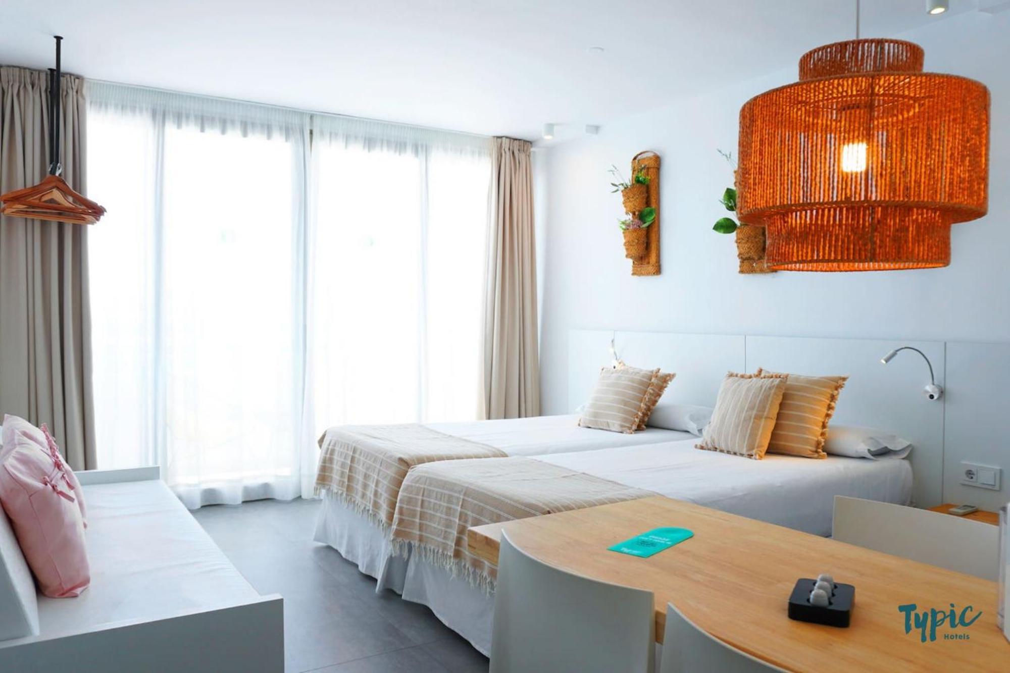 Typic Marina Playa - Adults Only Aparthotel San Antonio  Eksteriør bilde