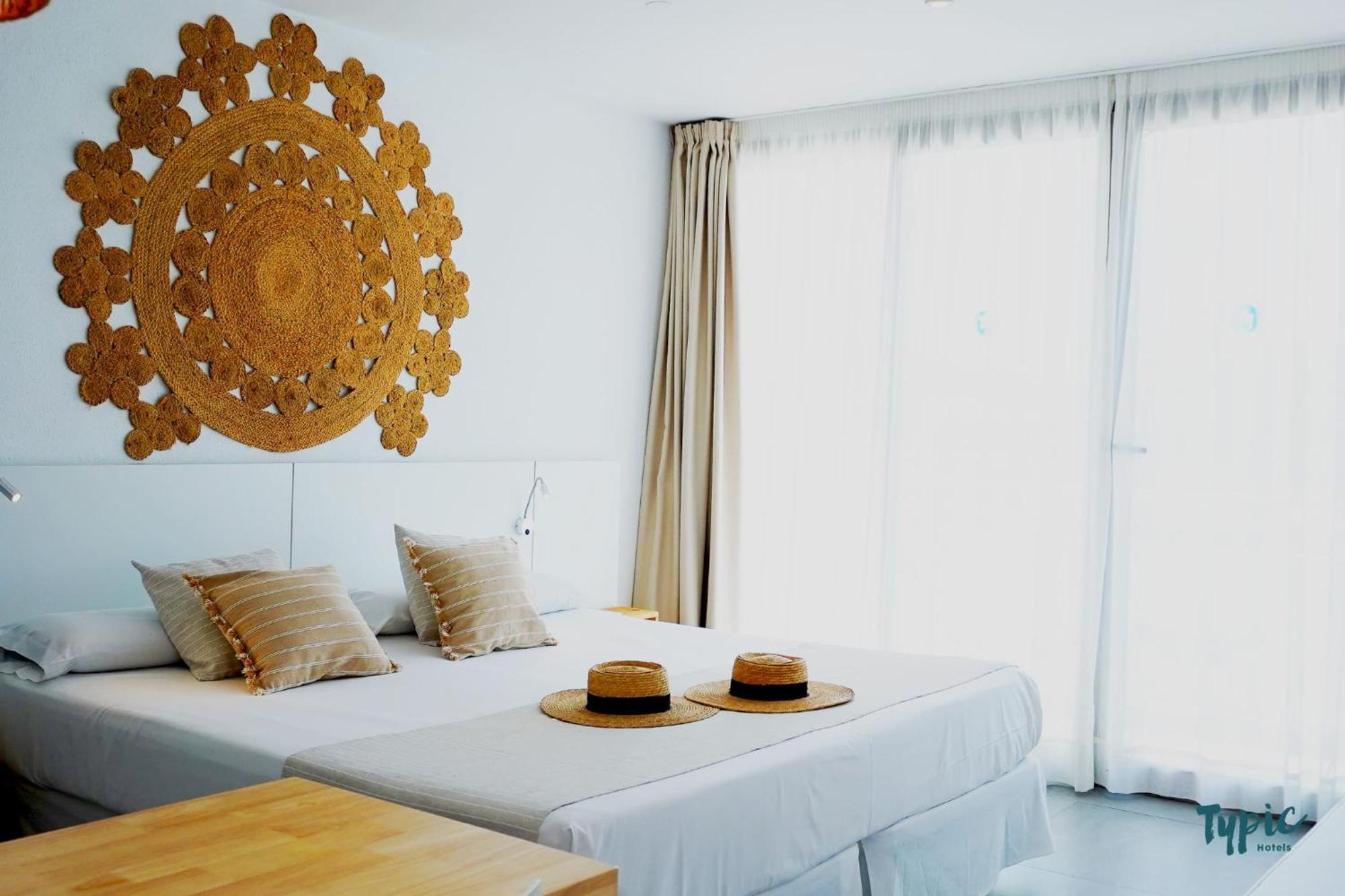 Typic Marina Playa - Adults Only Aparthotel San Antonio  Eksteriør bilde