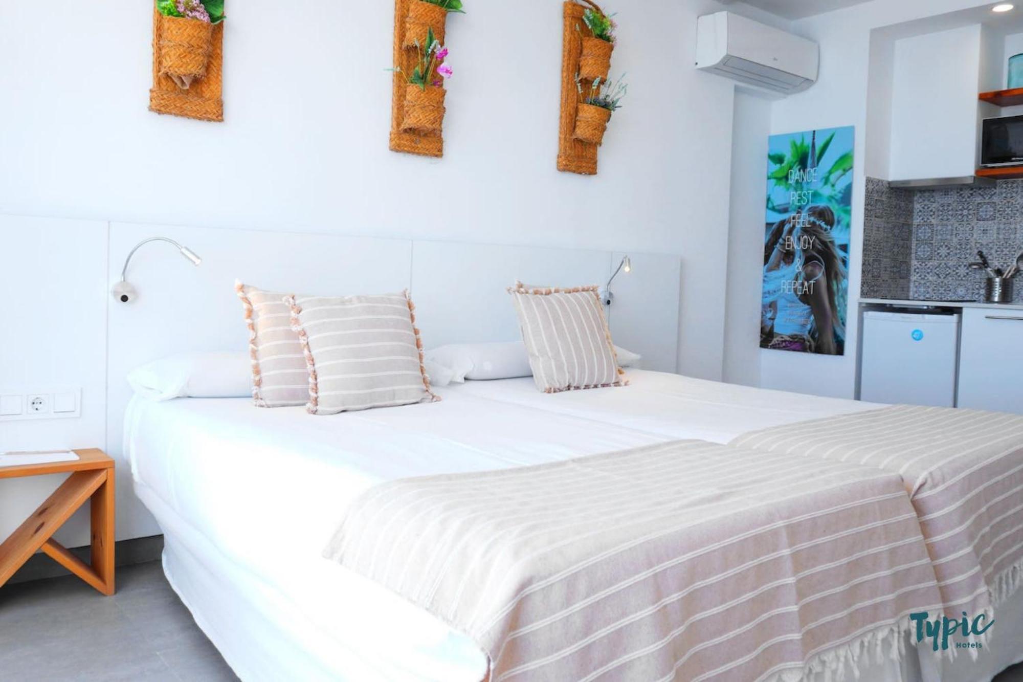 Typic Marina Playa - Adults Only Aparthotel San Antonio  Eksteriør bilde