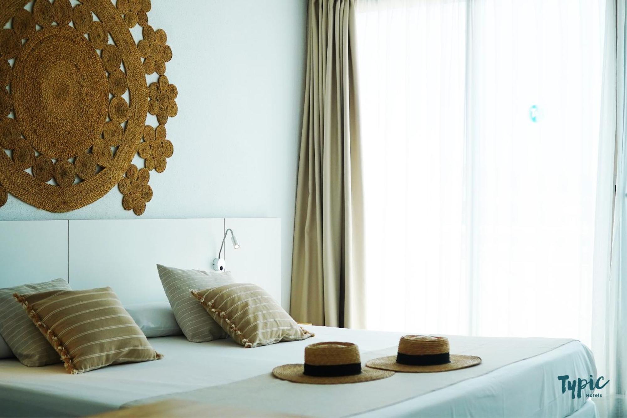 Typic Marina Playa - Adults Only Aparthotel San Antonio  Eksteriør bilde