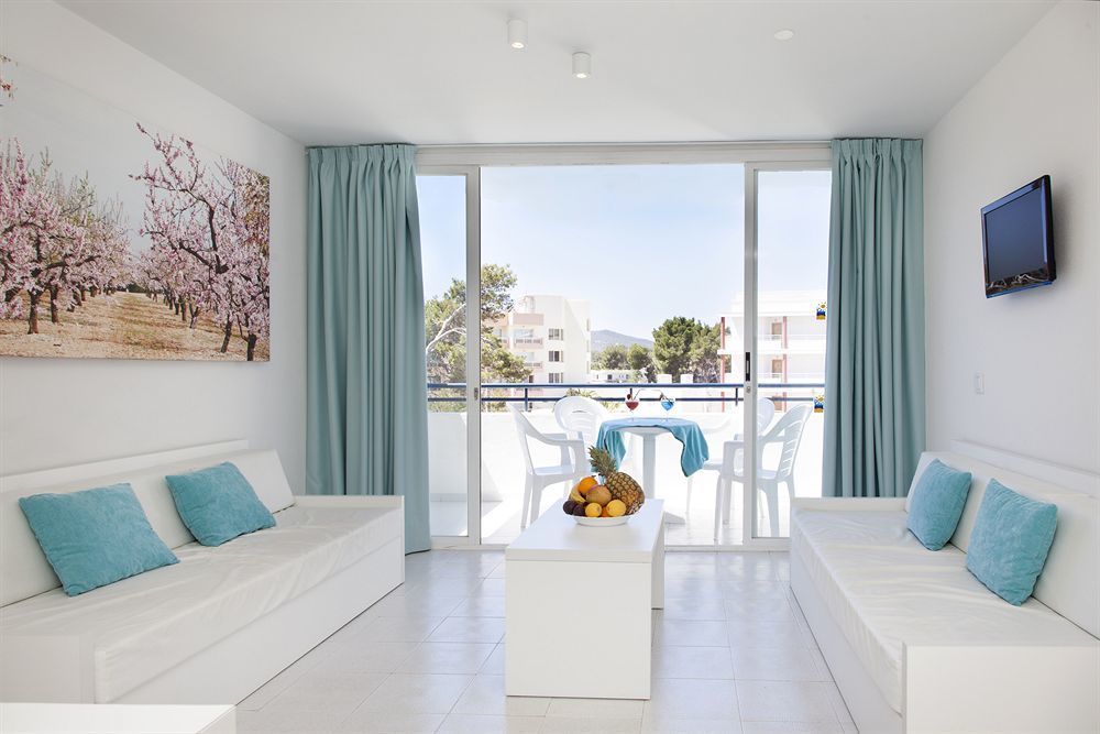 Typic Marina Playa - Adults Only Aparthotel San Antonio  Eksteriør bilde