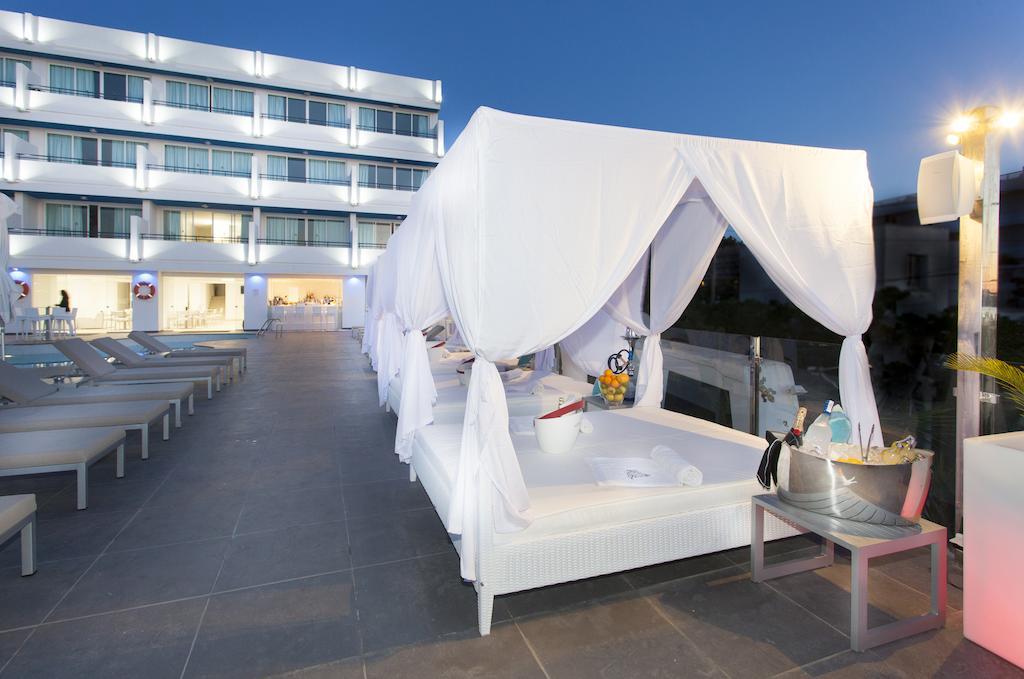 Typic Marina Playa - Adults Only Aparthotel San Antonio  Eksteriør bilde